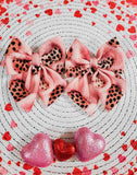 Leopard hearts sailor piggies