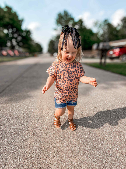 Short sleeve leopard jean set