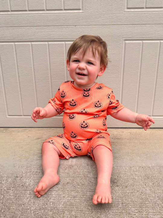 Pumpkin ribbed material boy romper