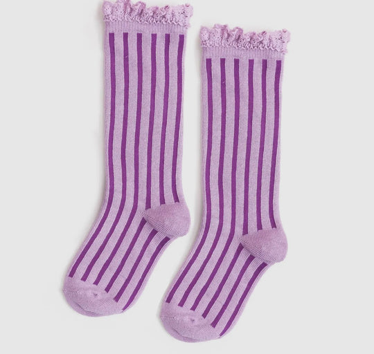 Vertical stripe wisteria purple scalloped knee high socks