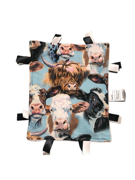Crinkle sensory toy - 7x7 a cows