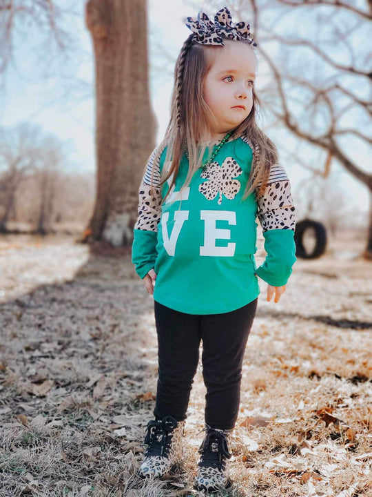 Green Shamrock love Shirt
