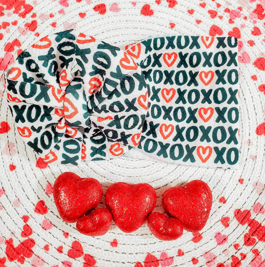 Black and red xoxo messy wrap