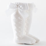 Cable bow socks- white