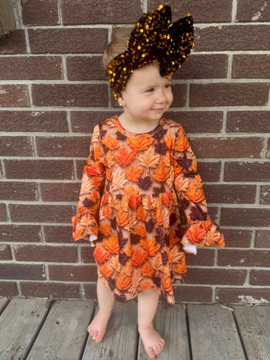 Leaves bell sleeve dress