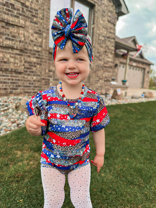 Ribbed flutter brushstroke USA leo