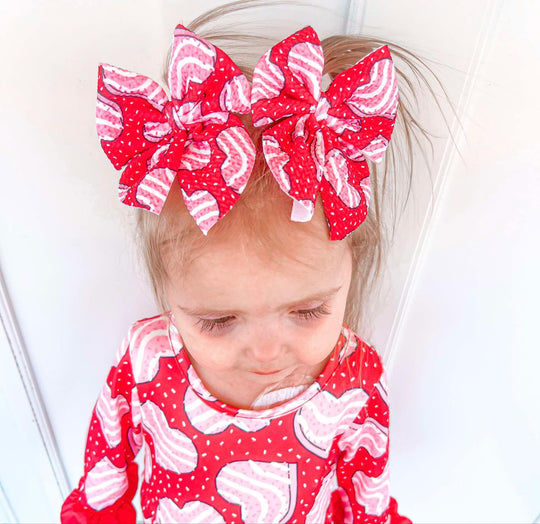 Red cakes sailor piggies