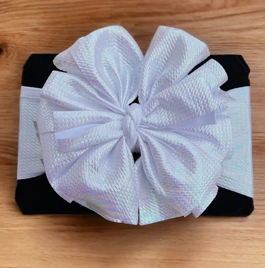 Metallic shredded bow- snowy white
