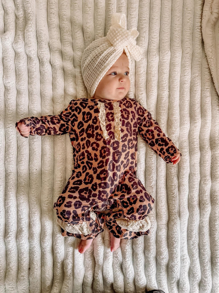 Leopard dots Ruffle romper