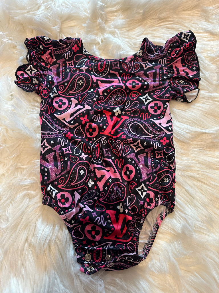 Paisley Leo 3T