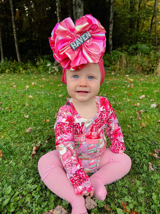 Pink Santa Merry Leo