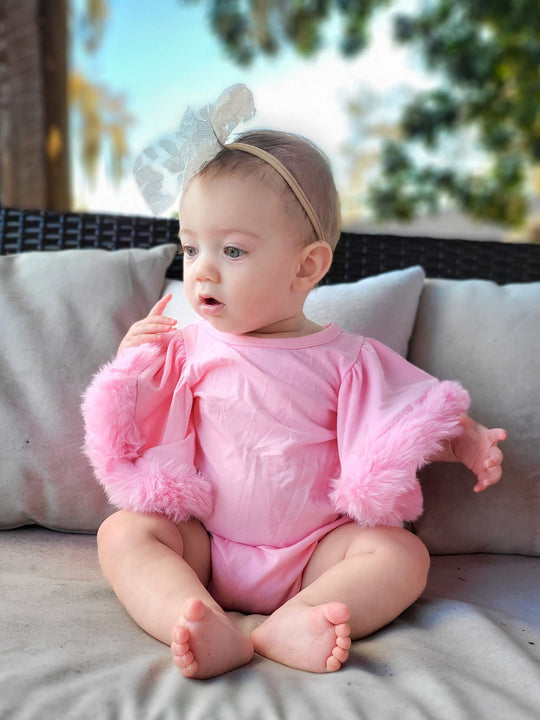 Pink fur flutter leo