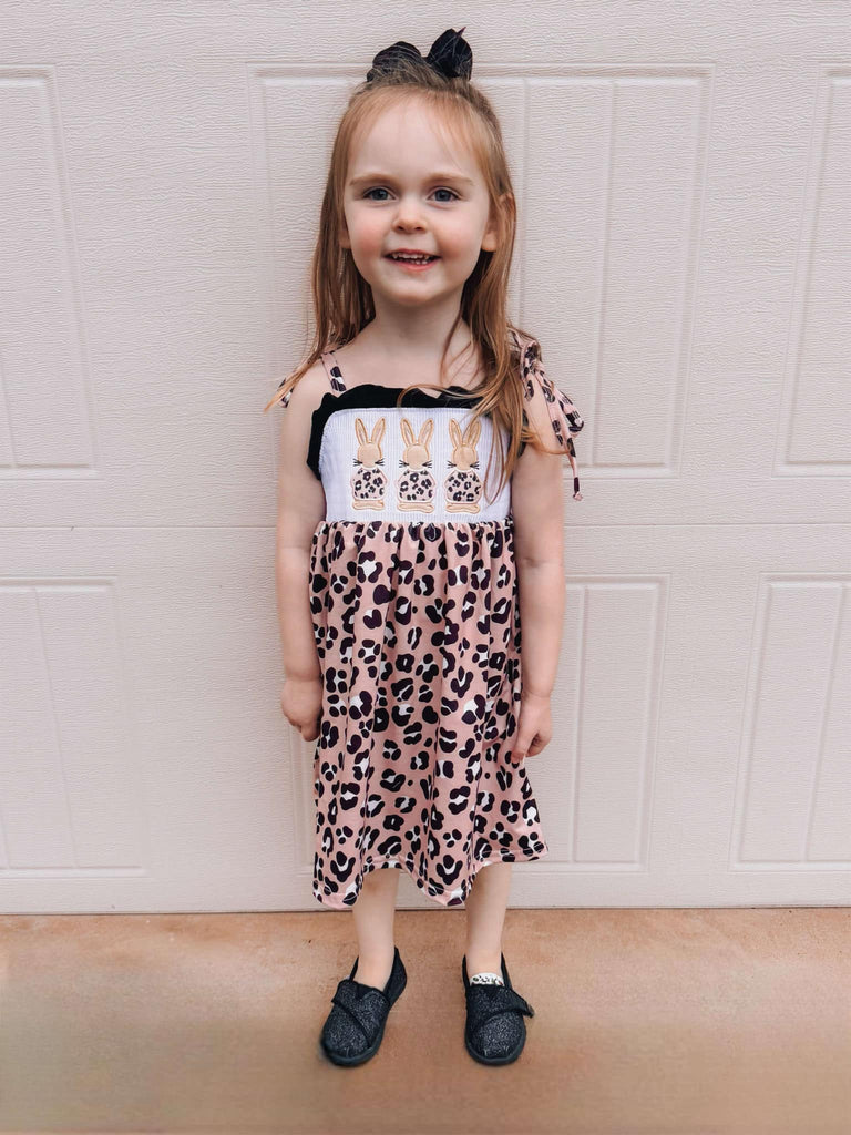 Smocked leopard bunny Dress S 2T