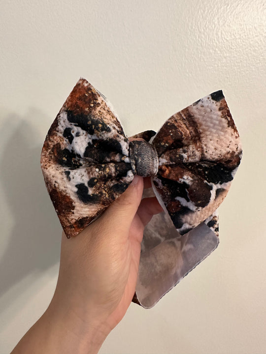 Rustic cow classic bow