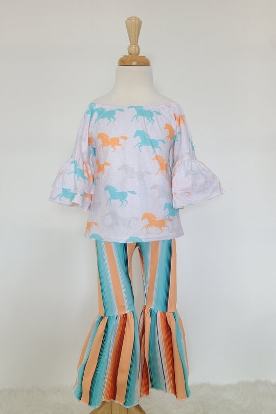 Clover Cottage Wild Horses set