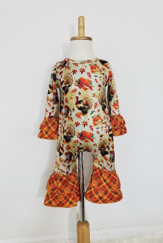 Clover cottage Thanksgiving plaid