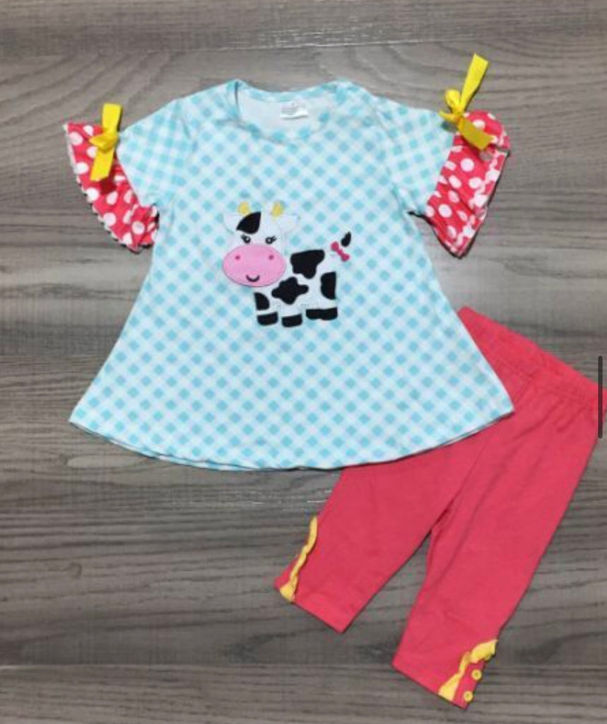 Two piece cow set