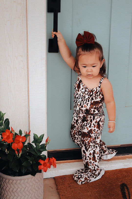 Brown cowhide jumper with tie
