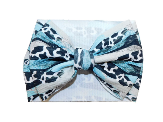 Aqua and gray cow brush stroke