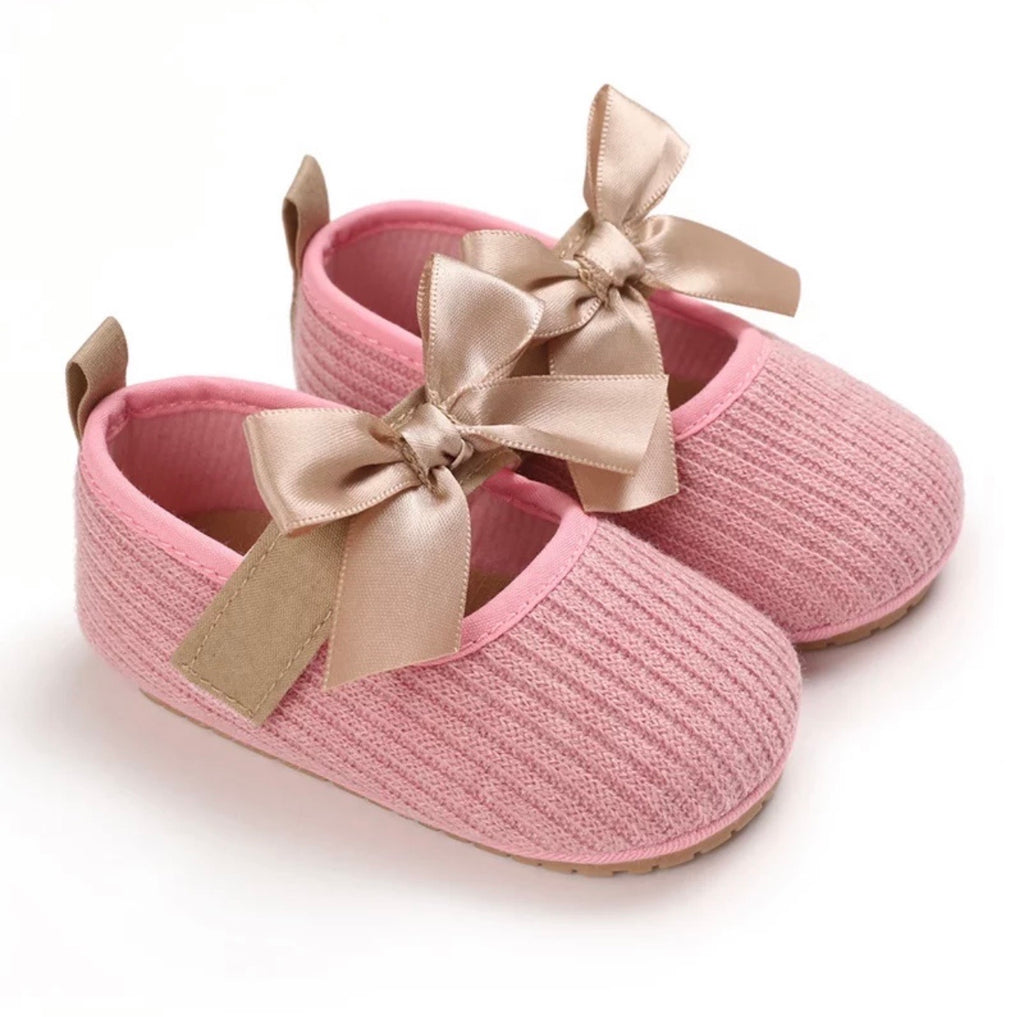 Pink shoes with rubber sole 0-6 Months